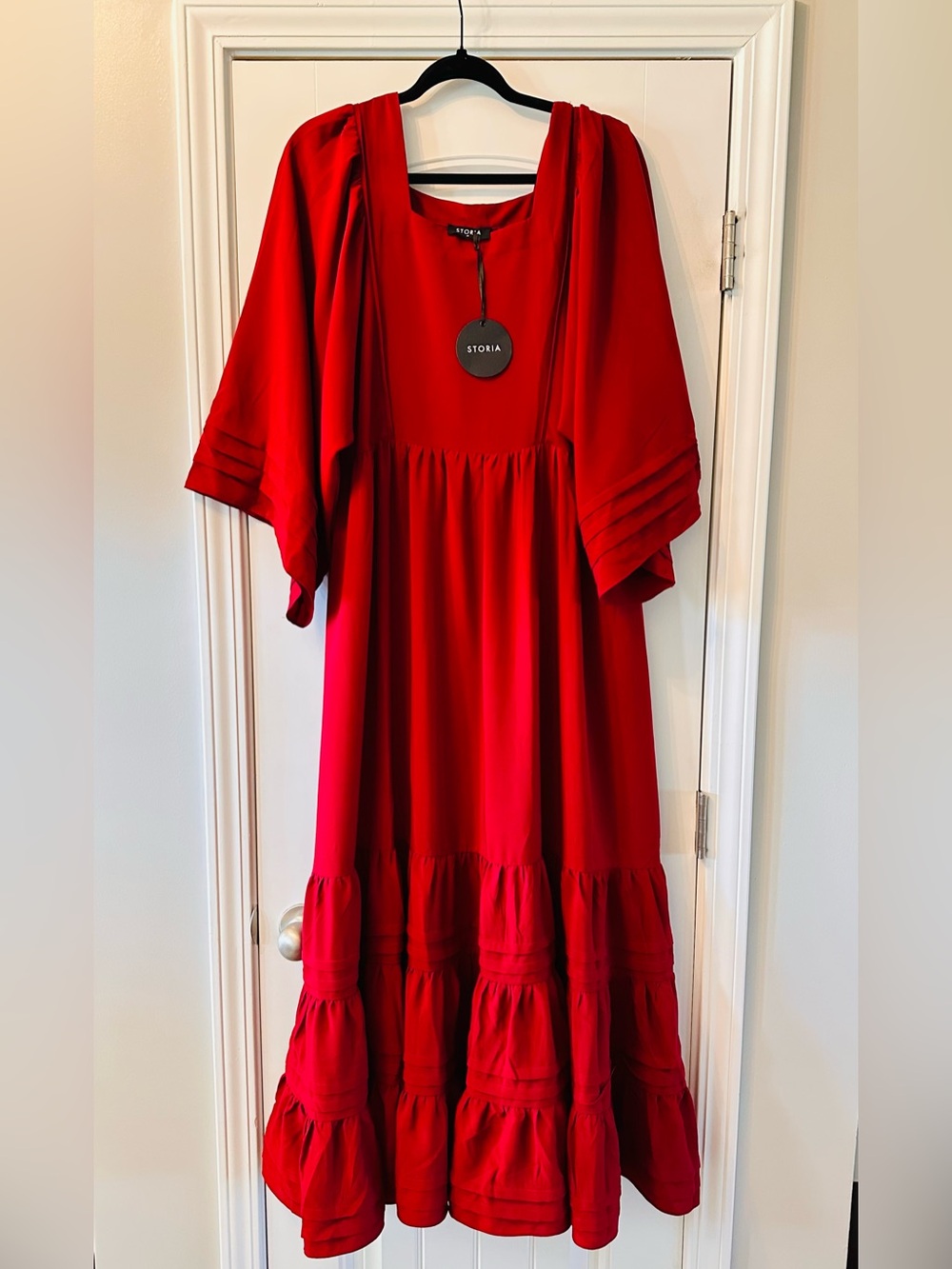 NWT! Storia Red Tiered Maxi Dress with Dolman Flutter Sleeves Size Medium